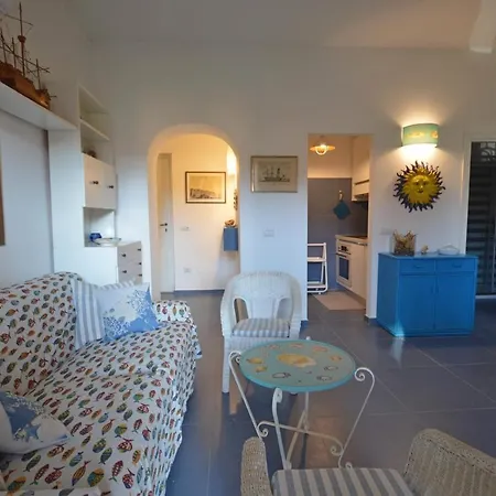 Bilocale Al Porto Διαμέρισμα